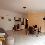 Apartman Veli Varos *