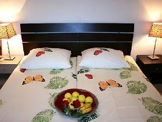 Veli Varos سبليت