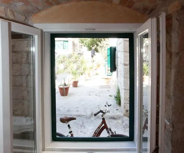 Veli Varos Apartamento *
